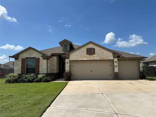 1022 Bernard Meadows Dr, East Bernard, TX, 77435-1200 | Card Image