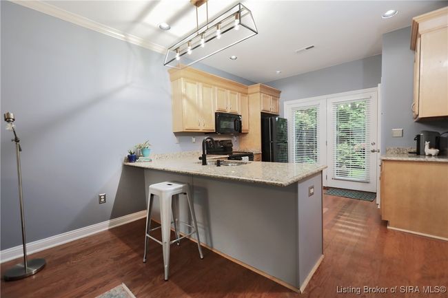 UNIT-25 - 2534 Charlestown Rd, Condo with 3 bedrooms, 2 bathrooms and null parking in New Albany IN | Image 9