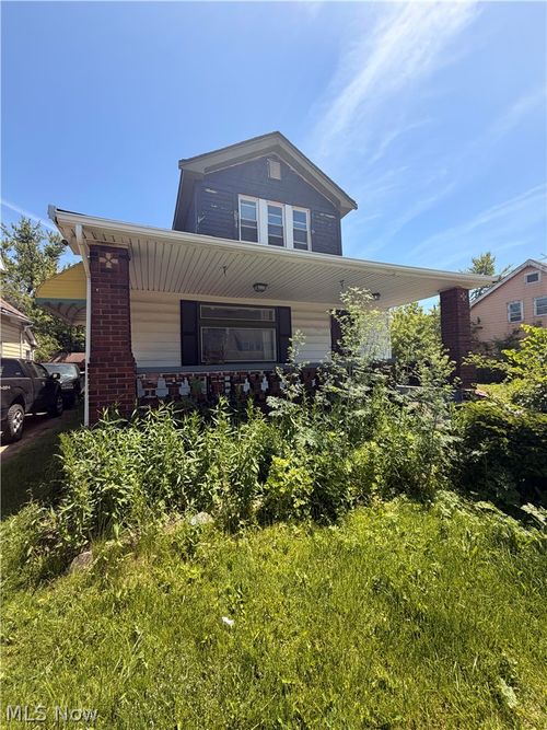 3999 E 141st St, Cleveland, OH, 44128-1801 | Card Image