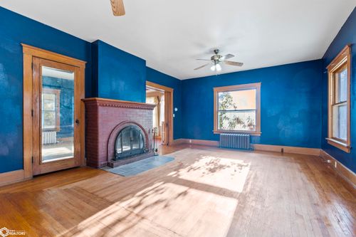 309 E 4th St, Tipton, IA, 52772-1812 | Card Image