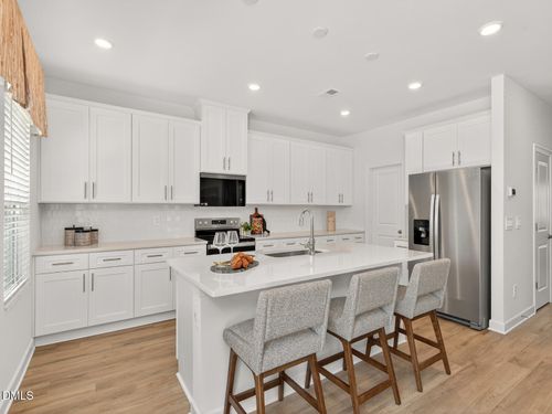 140 Thistle Patch Pl, Angier, NC, 27501-6385 | Card Image