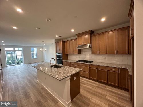 10102 Donatello Dr, Princeton, NJ, 08540-0625 | Card Image