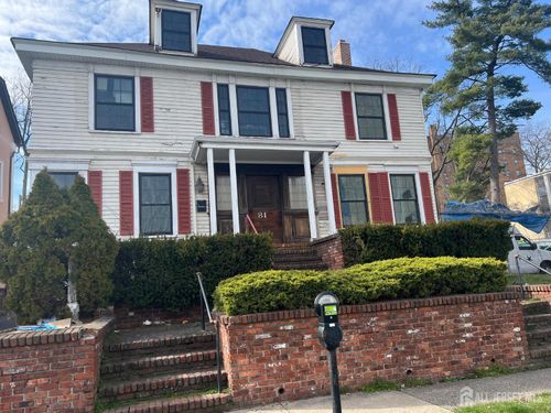 81 Evergreen Pl, East Orange, NJ, 07018-2109 | Card Image