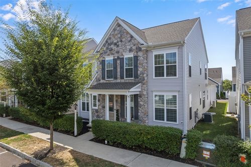 711 Withers Park Dr, Cranberry Twp, PA, 16066-7173 | Card Image