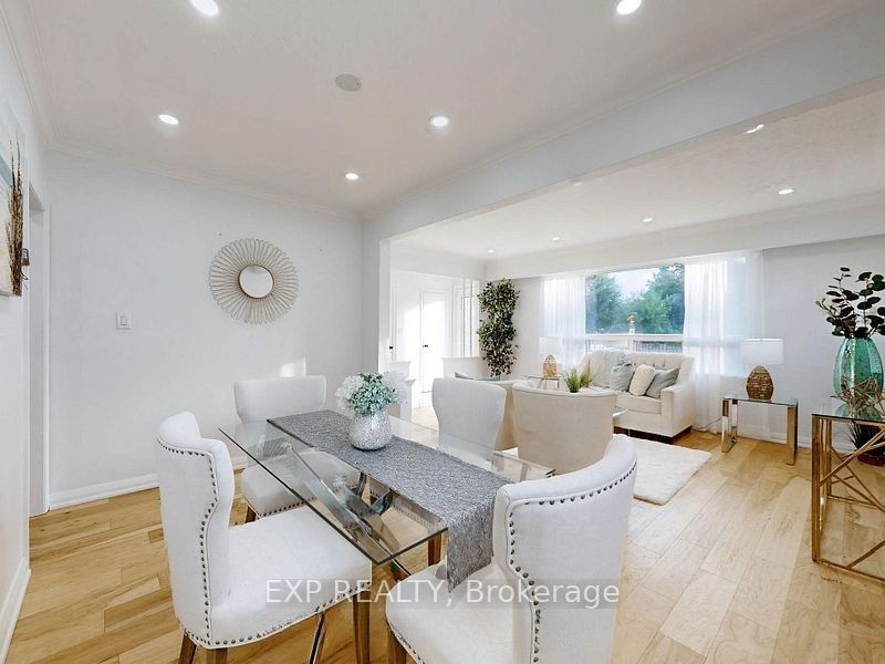 Residential Lease in Toronto E04 4
