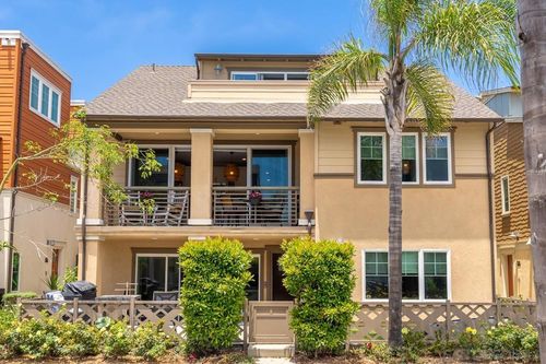 810 Santa Barbara Pl, San Diego, CA, 92109-7616 | Card Image