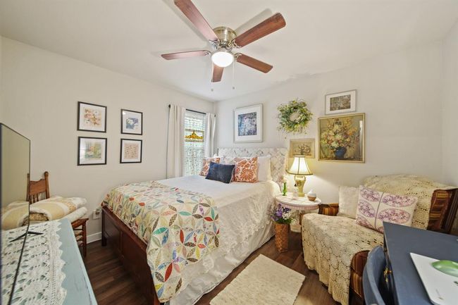 1174 Filly Creek Dr, House other with 3 bedrooms, 2 bathrooms and 2 parking in Alvin TX | Image 15