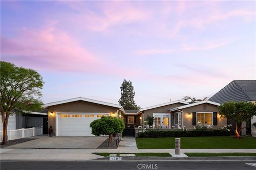 1307 Oxford Ln, Newport Beach, CA, 92660-5624 | Card Image