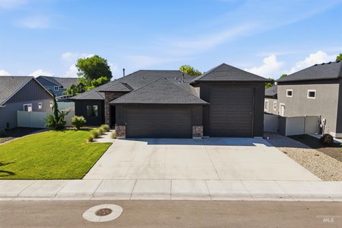 229 W Moray St, Middleton, ID, 83644-5693 | Card Image