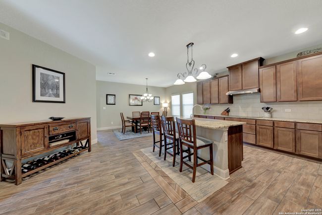211 Comal Run, House other with 3 bedrooms, 4 bathrooms and null parking in Bulverde TX | Image 16
