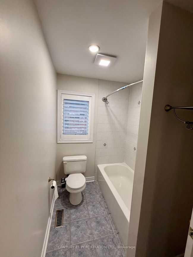 17 Ambercroft St, House other with 5 bedrooms, 4 bathrooms and 2 parking in Markham ON | Image 21