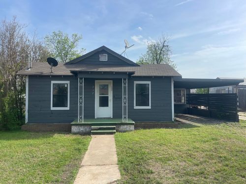 717 W Cedar Street, Coleman, TX, 76834 | Card Image