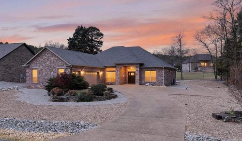 3 Linares Ln, Hot Springs Village, AR, 71909-7886 | Card Image