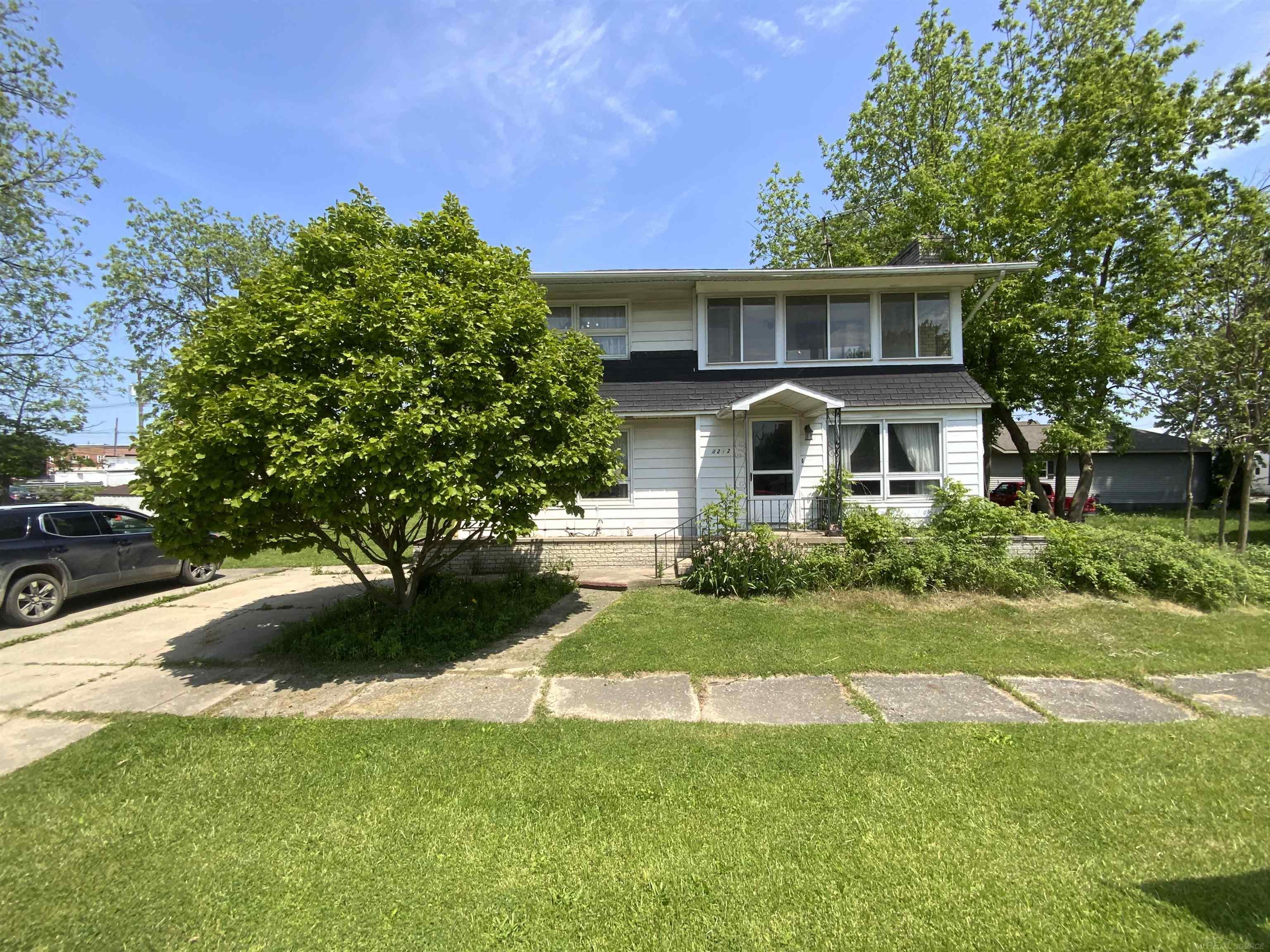 Vine St, Brown City, MI 48416