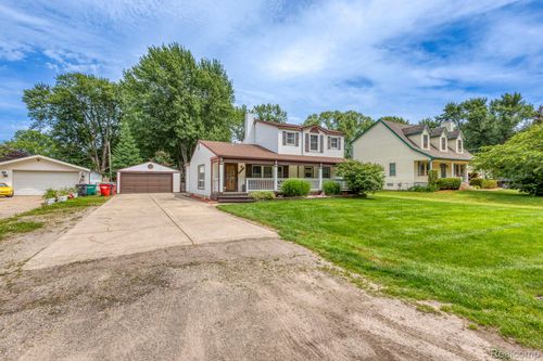 39076 Winkler St, Harrison Township, MI, 48045-2191 | Card Image