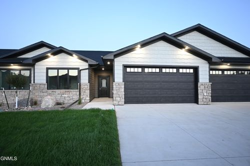 119-6201 Tyler Parkway, Bismarck, ND, 58503 | Card Image
