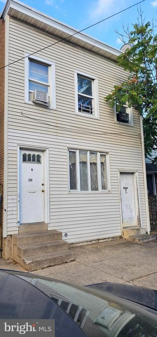 826 S Clinton Ave, Trenton, NJ, 08611-1918 | Card Image