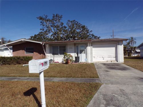 5033 Tammy Lane, HOLIDAY, FL, 34690 | Card Image