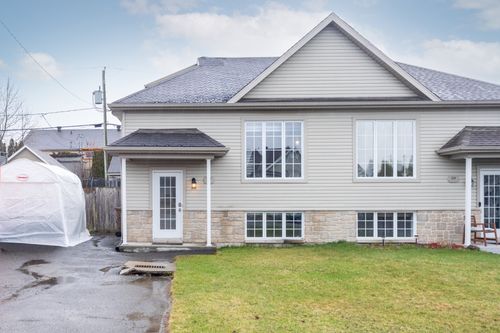 37 Rue Du Noroît, Ste-Catherine-De-La-J-Cartier, QC, G3N0Y2 | Card Image