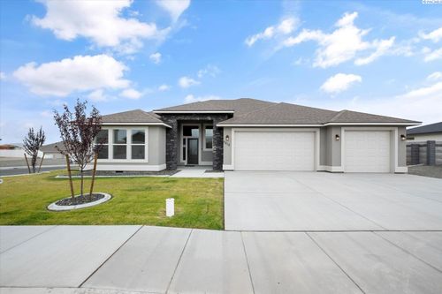 7212 W 35th Ave, Kennewick, WA, 99338 | Card Image