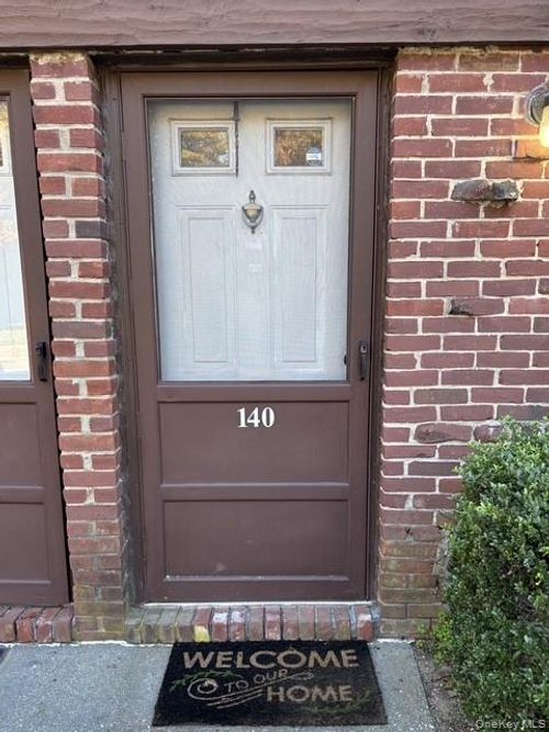 140-140 Bailey Ct, Middle Island, NY, 11953-1332 | Card Image