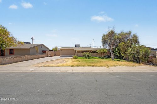 6909 W Wolf St, Phoenix, AZ, 85033-1519 | Card Image