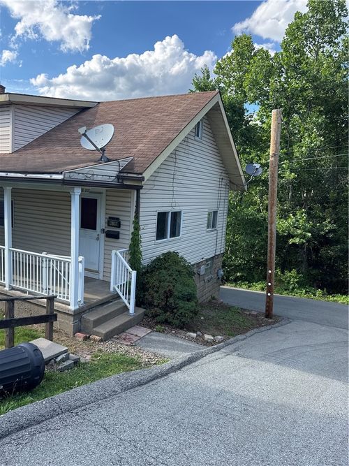 2807 Fayette St, Mckeesport, PA, 15132-1317 | Card Image