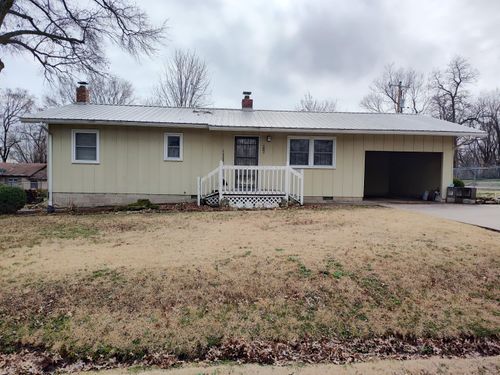 410 1st St, Humansville, MO, 65674-8692 | Card Image
