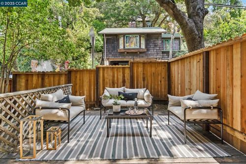 101-2 Panoramic Way, Berkeley, CA, 94704-1829 | Card Image