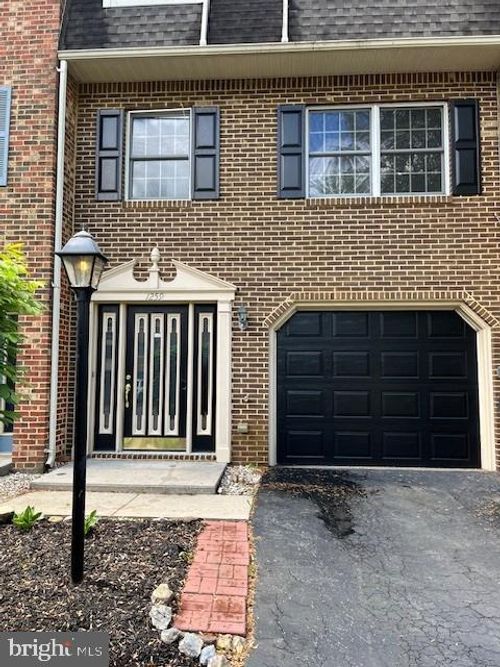 1259 Fairchild Ave, HAGERSTOWN, MD, 21742-4602 | Card Image