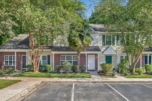 8058 Shadow Oak Dr, North Charleston, SC, 29406-9575 | Card Image