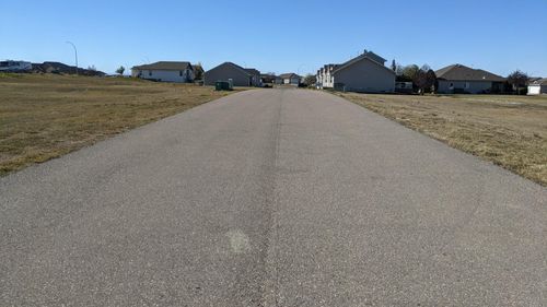 423 Meadowlark Way, Vulcan, AB, T0L2B0 | Card Image