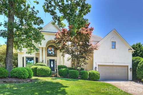 5319 Piper Glen Dr, Charlotte, NC, 28277-1326 | Card Image
