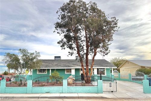 3536 Orvis St, North Las Vegas, NV, 89030-4630 | Card Image