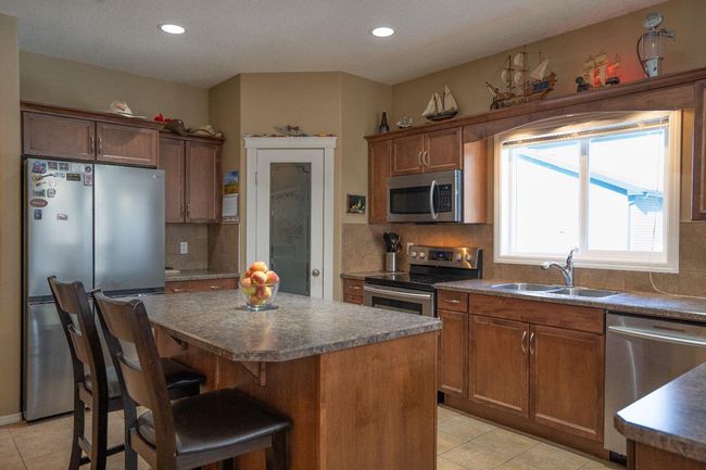 42 Falcon Drive, House other with 5 bedrooms, 3 bathrooms and 12 parking in New Sarepta AB | Image 10