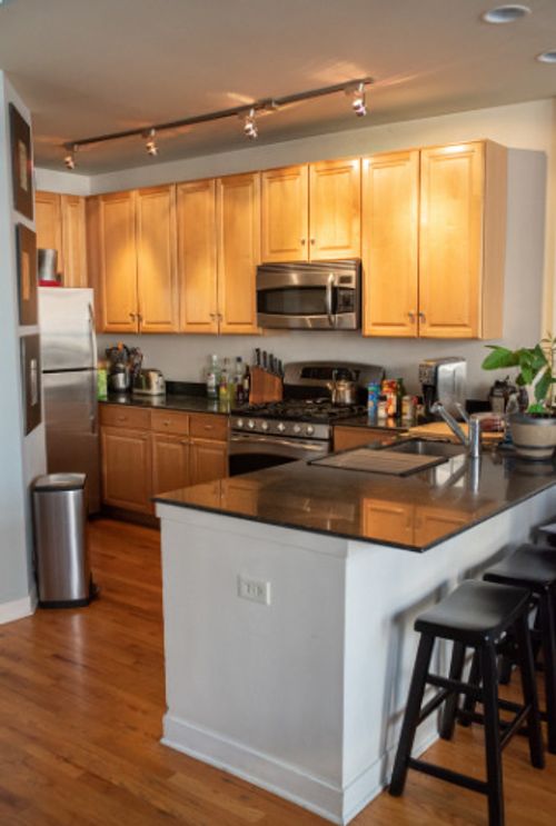 apt-3f-847 Monroe St, Chicago, IL, 60607-2635 | Card Image