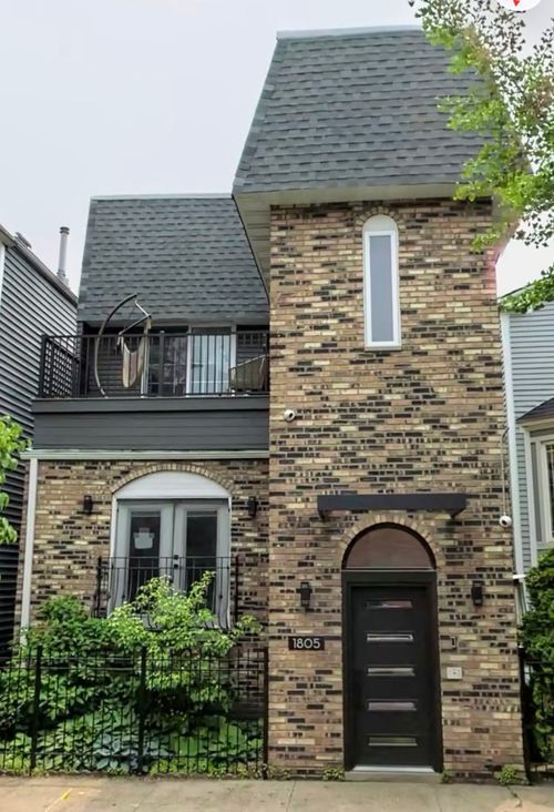 g-1805 W Cuyler Ave, Chicago, IL, 60613-6739 | Card Image