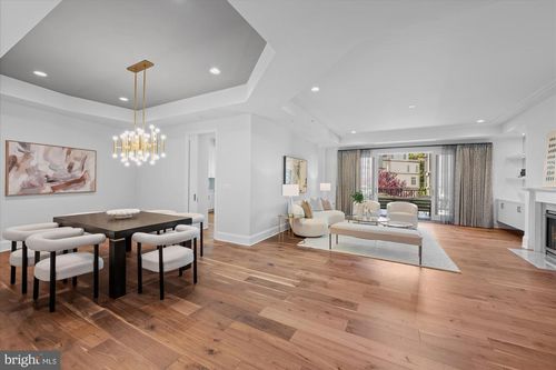 423-8121 River Rd, BETHESDA, MD, 20817-2702 | Card Image