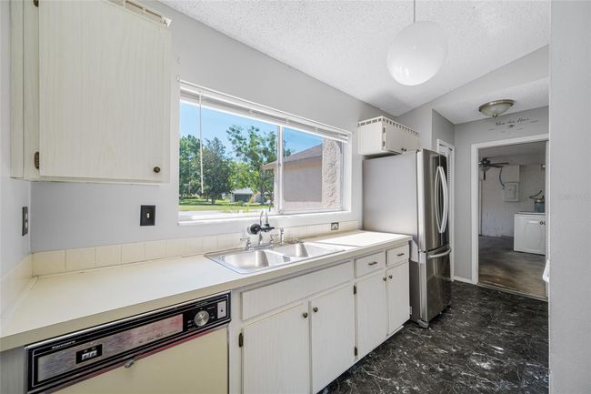 7309 Berwick Way, House other with 3 bedrooms, 2 bathrooms and null parking in Weeki Wachee FL | Image 12