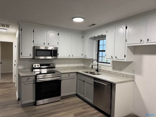 21335 Oakland Mdws, Athens, AL, 35613-4213 | Card Image