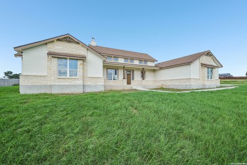 109 Medora Branch Dr, Floresville, TX, 78114-6664 | Card Image