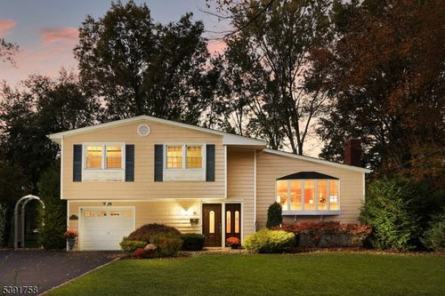 11 Etmore Pl, New Providence, NJ, 07974-1312 | Card Image