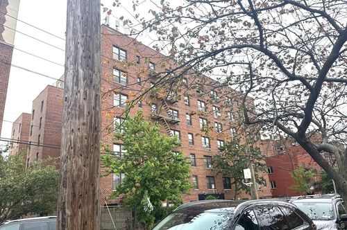 apt-3b3-1040 Neilson St, Far Rockaway, NY, 11691-5023 | Card Image