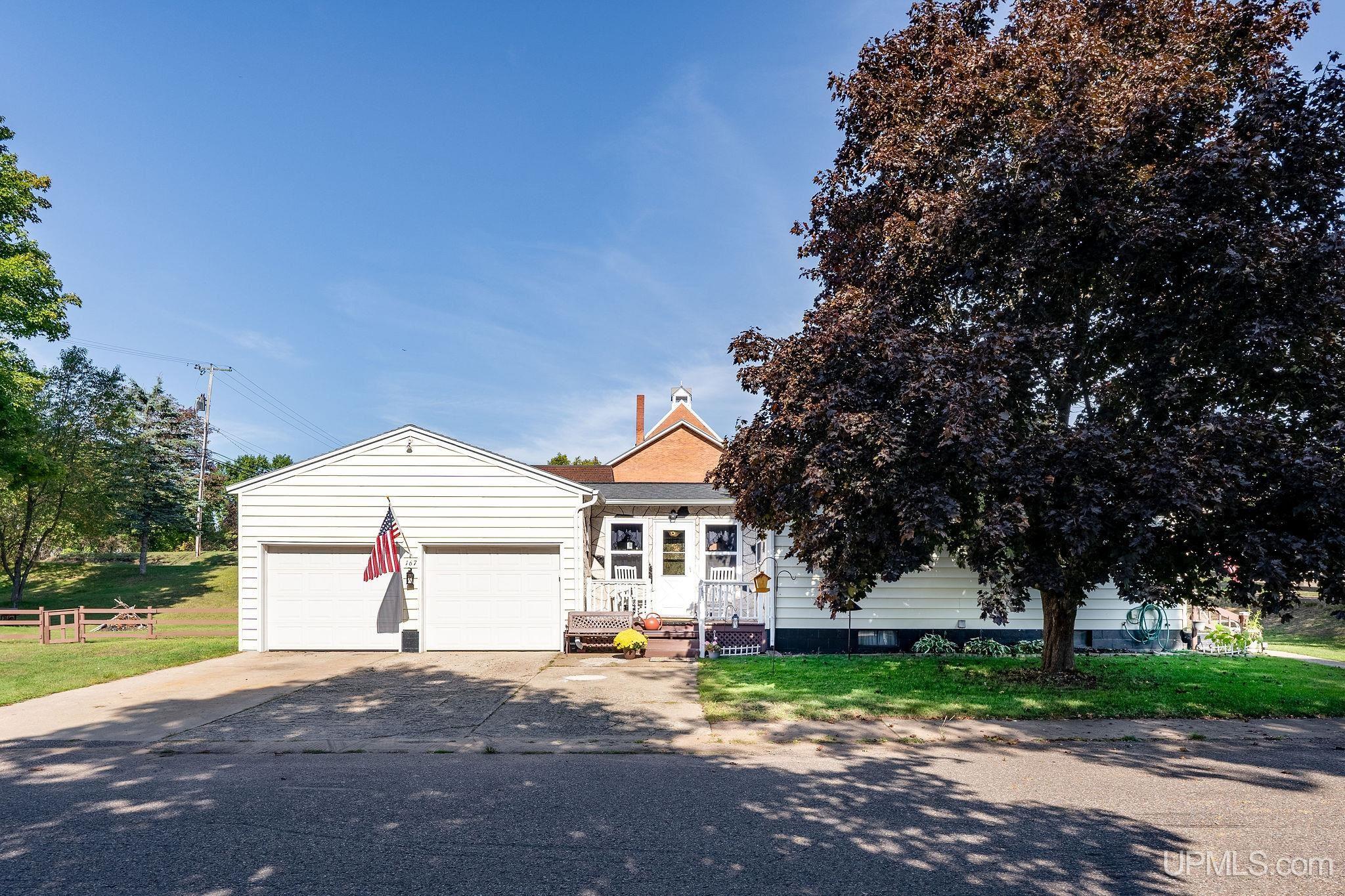 Pine St, Gwinn, MI 49841