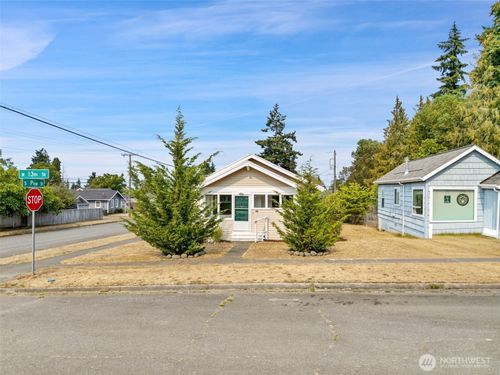 437 W 13th St, Port Angeles, WA, 98362-7627 | Card Image