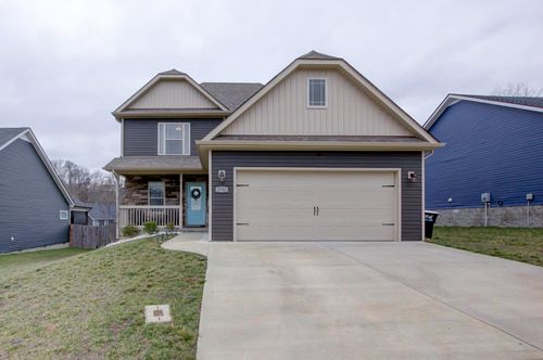 1740 Rains Rd, Clarksville, TN, 37042-1959 | Card Image