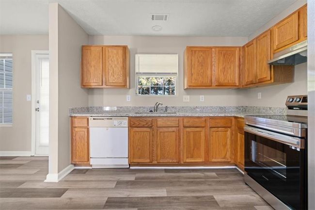 5696 Windfall Ln, Townhouse with 2 bedrooms, 3 bathrooms and 2 parking in Lithonia GA | Image 11