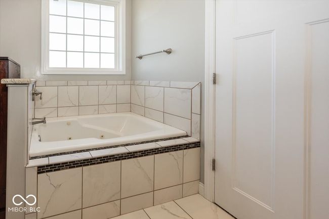 2803 Wild Orchid Way, House other with 4 bedrooms, 3 bathrooms and null parking in Columbus IN | Image 17