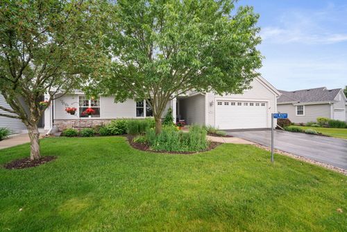 5235297 Lighthouse Ln, Oconomowoc, WI, 53066-6720 | Card Image