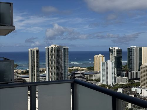 4216l-1515 Liona Street, Honolulu, HI, 96814 | Card Image